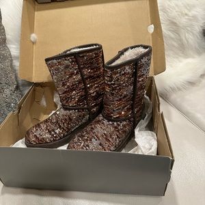 SKETCHERS sequin boots